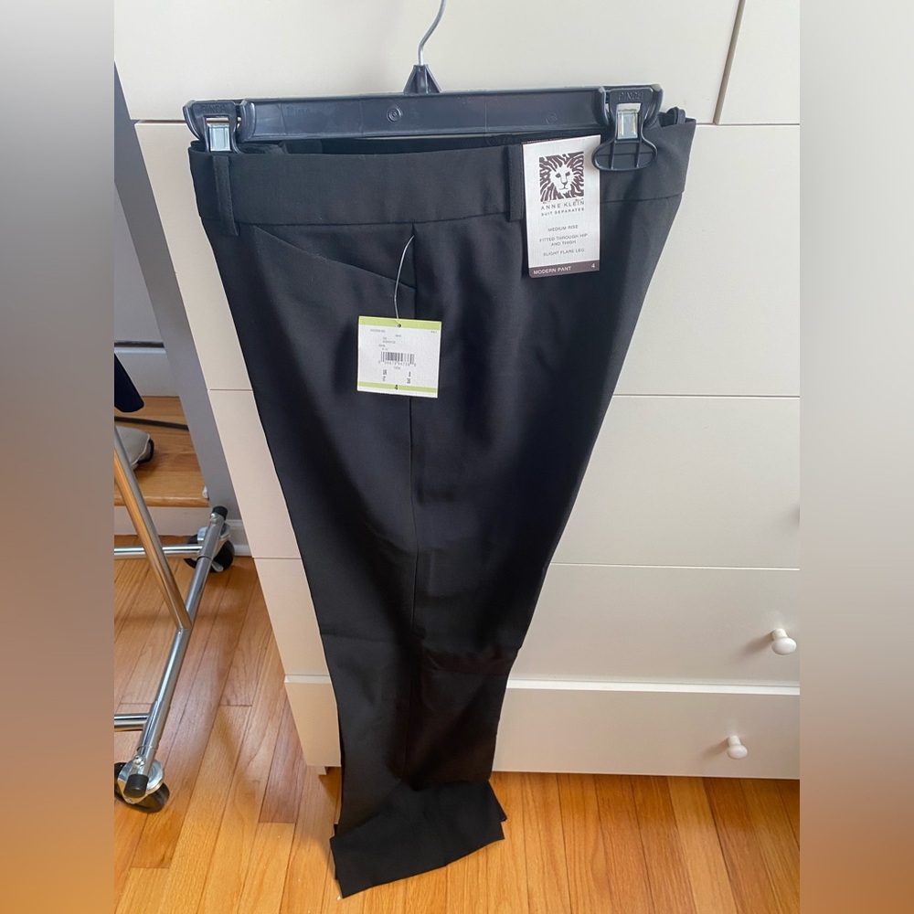 Anne Klein Black Dress Pant Sz 4 NWT